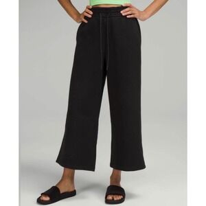 Lululemon Loungeful High-Rise Wide Leg Crop Black Size 2